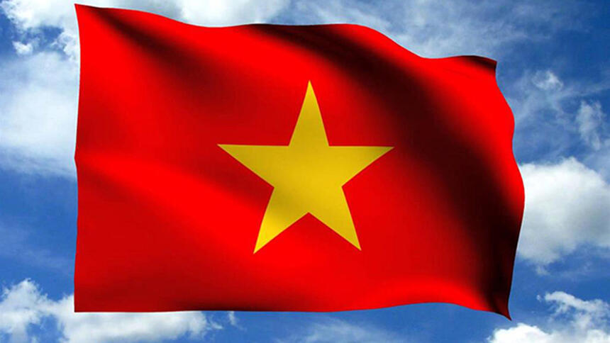 TREO CỜ TỔ QUỐC VÀ TRANG TRÍ  CHÀO MỪNG LỄ CÔNG BỐ CÁC NGHỊ QUYẾT VỀ SÁP NHẬP TỈNH, QUYẾT ĐỊNH THÀNH LẬP CÁC ĐẢNG BỘ TỈNH, THÀNH PHỐ VÀ LỄ CÔNG BỐ NGHỊ QUYẾT, QUYẾT ĐỊNH ĐỐI VỚI XÃ, PHƯỜNG, ĐẶC KHU