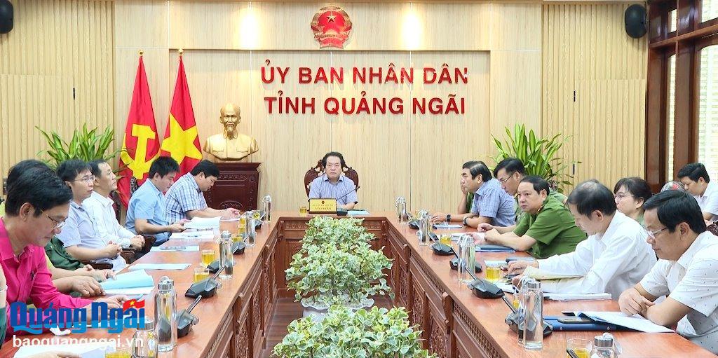 Các đại biểu tham dự hội nghị tại điểm cầu tỉnh Quảng Ngãi.