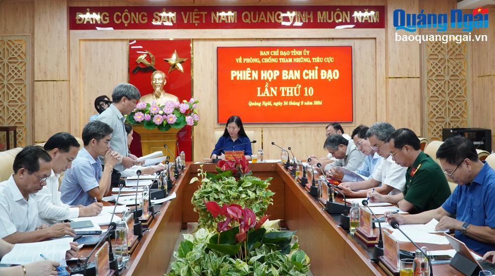 Quang cảnh phiên họp.